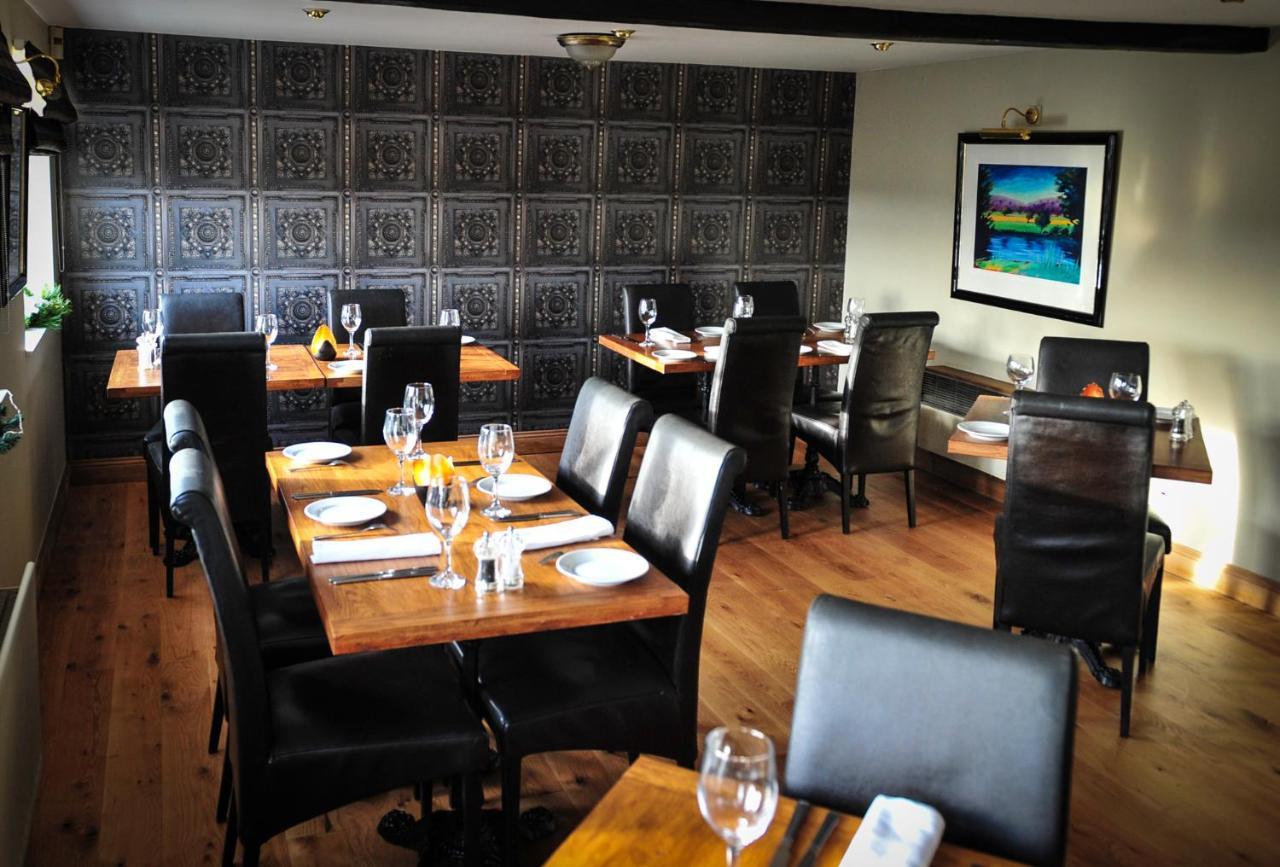 The Wyvill Arms Hotel เลย์เบิร์น ภายนอก รูปภาพ