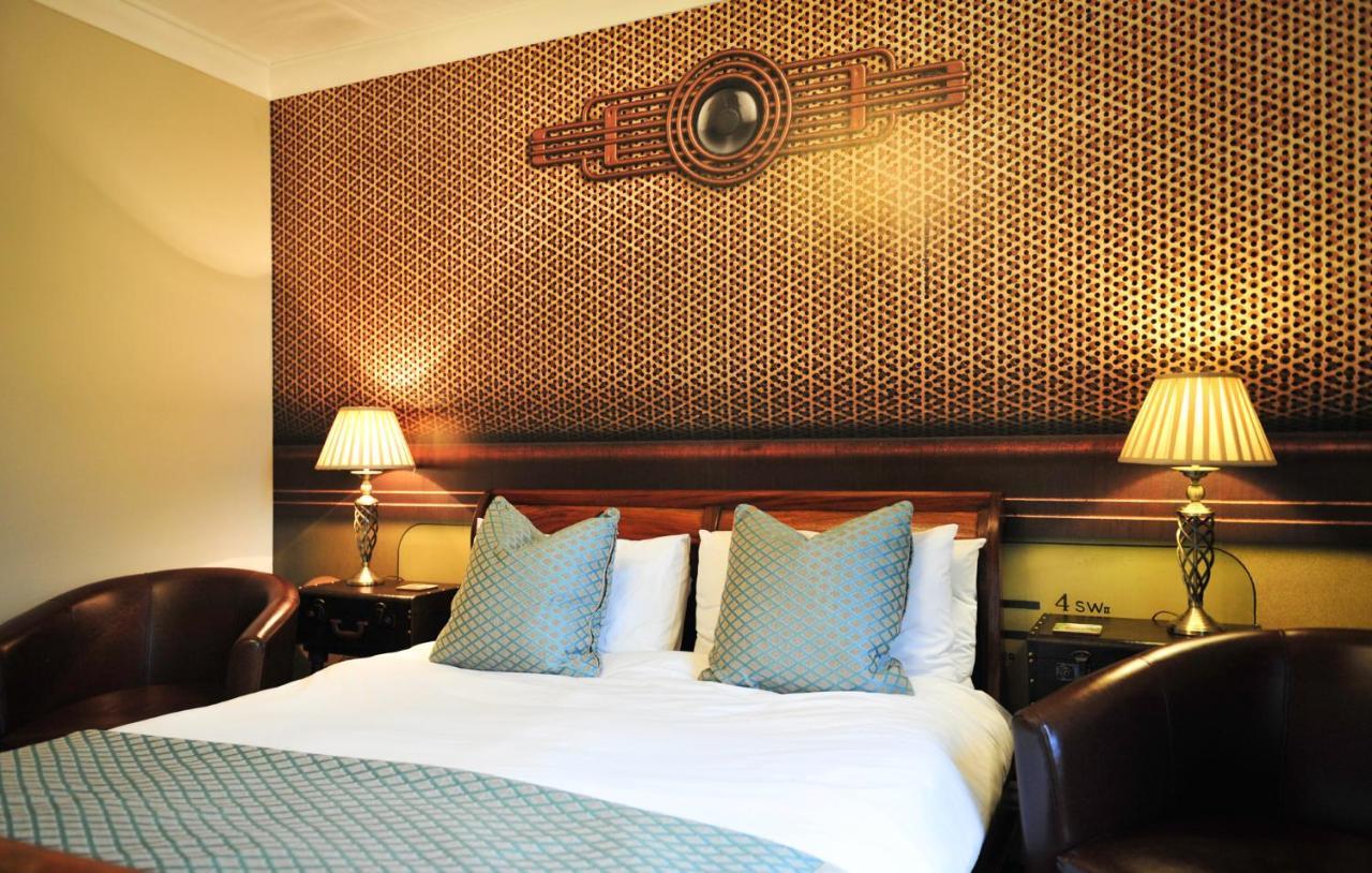 The Wyvill Arms Hotel เลย์เบิร์น ภายนอก รูปภาพ